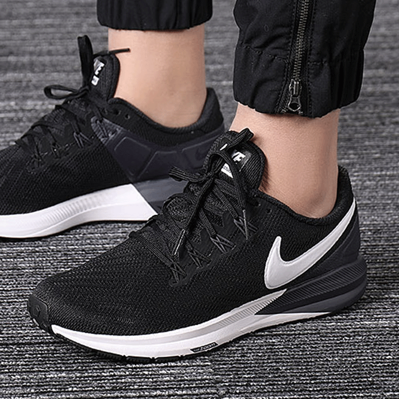 NIKE(耐克)女跑步鞋AA1640002